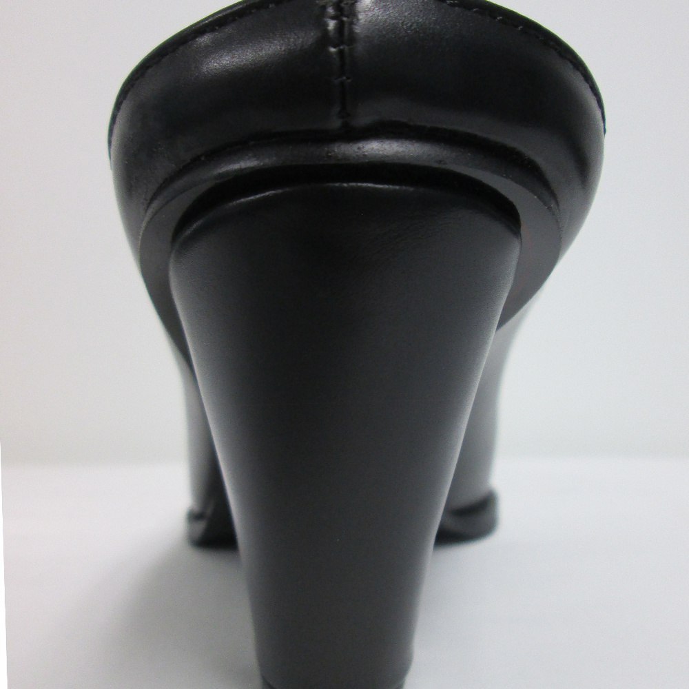 Rome Style Pointed Toe Pumps - Picture 2 of 8